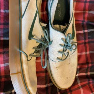 Nike Janoski size 10.5